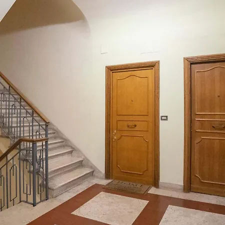 Easytopstay - Trastevere Cozy Nest With Terrace Roma